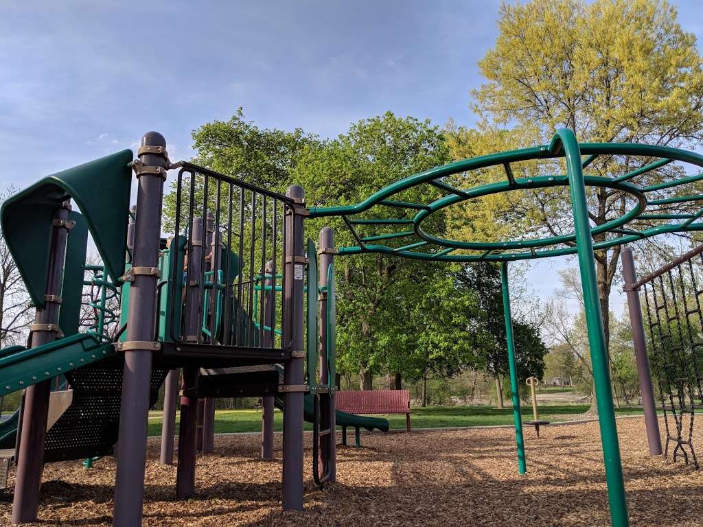 East Street Park | 0s275 East St, Winfield, IL 60190, USA | Phone: (630) 653-3811