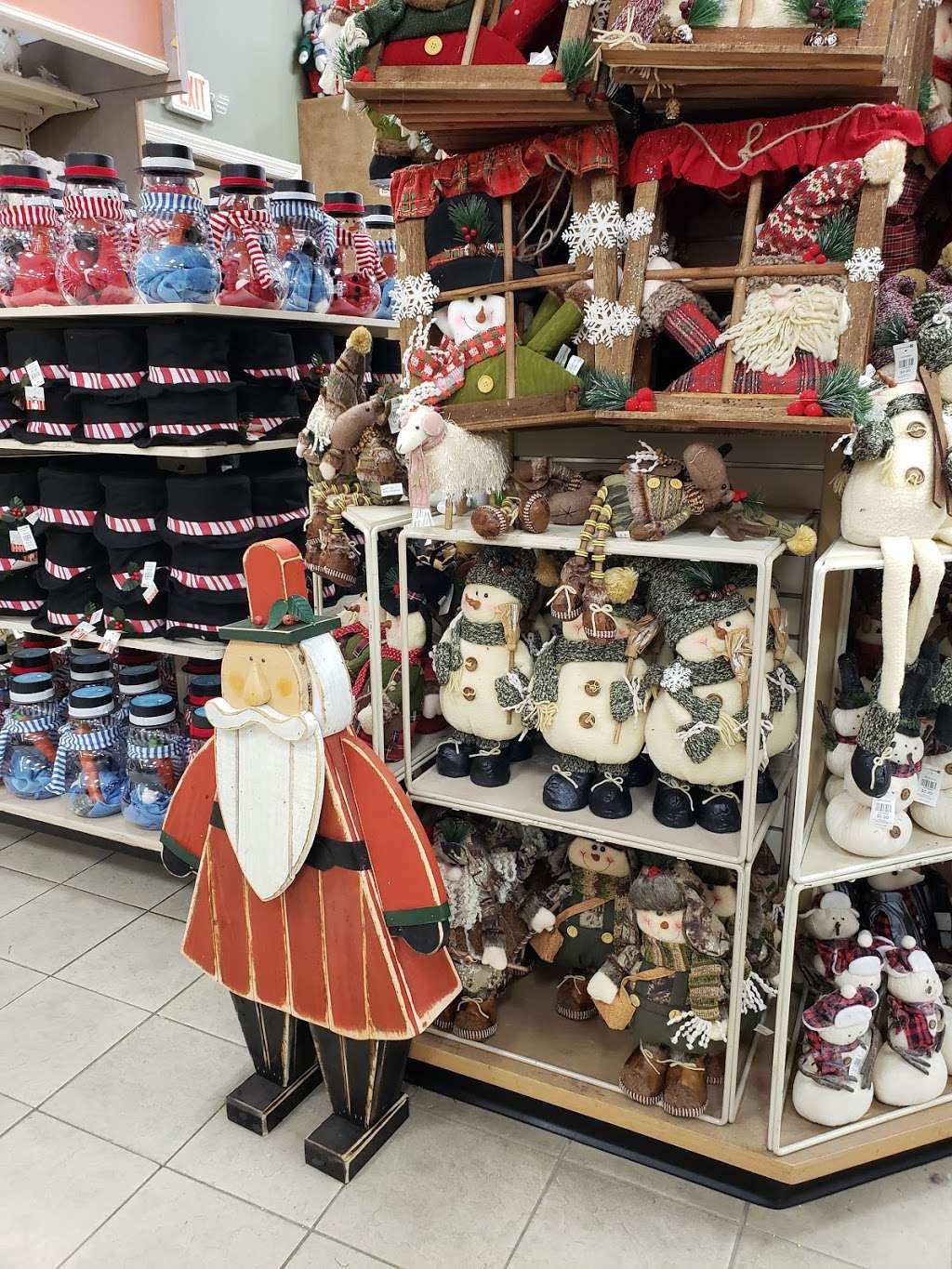 Christmas Tree Shops andThat! - home goods store  | Photo 3 of 10 | Address: 300 Ikea Dr, Paramus, NJ 07652, USA | Phone: (201) 291-1340