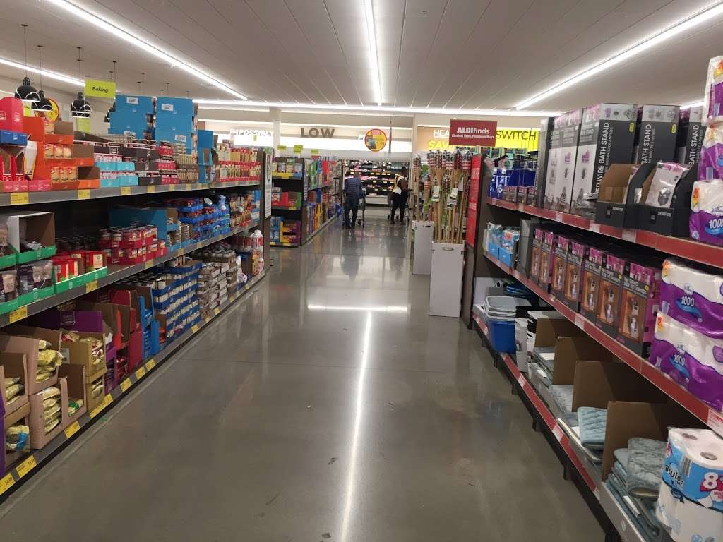 ALDI 1911 N 76th St, Philadelphia, PA 19151