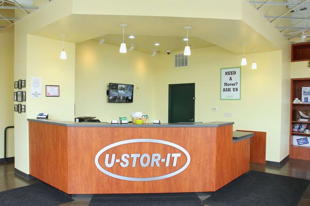 U-Stor-It Self Storage Streamwood | 145 W Irving Park Rd, Streamwood, IL 60107, USA | Phone: (630) 756-5694