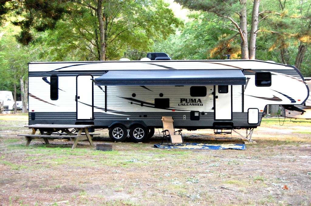 Holly Lake Campsites | 32087 Holly Lake Rd, Millsboro, DE 19966 | Phone: (302) 945-3410