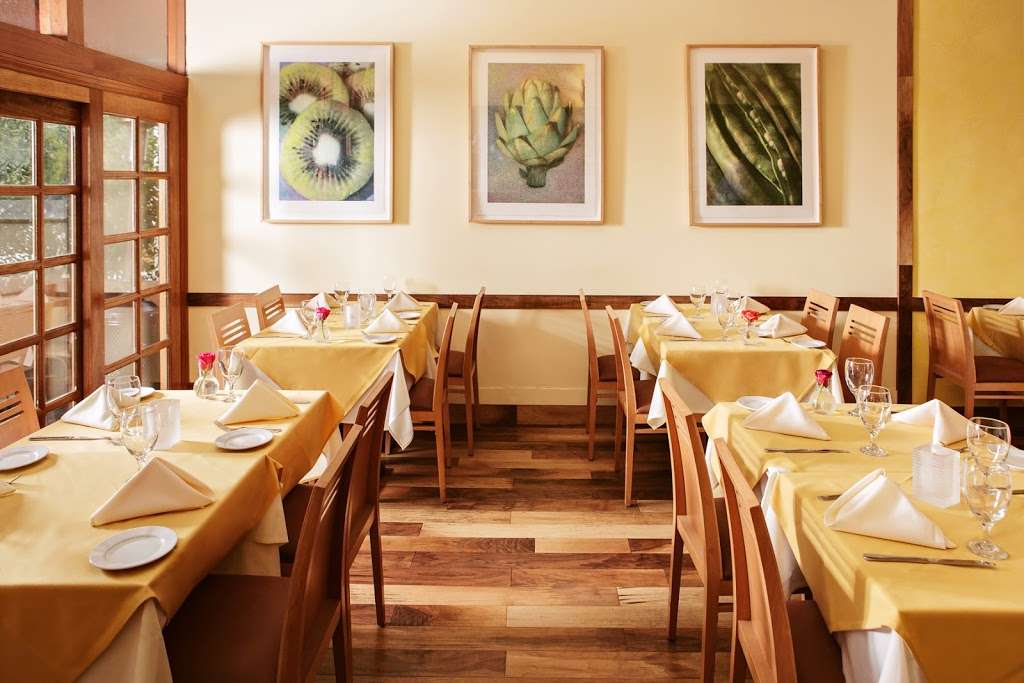 Il Piccolo Verde | 140 S Barrington Pl, Los Angeles, CA 90049 | Phone: (310) 472-4939