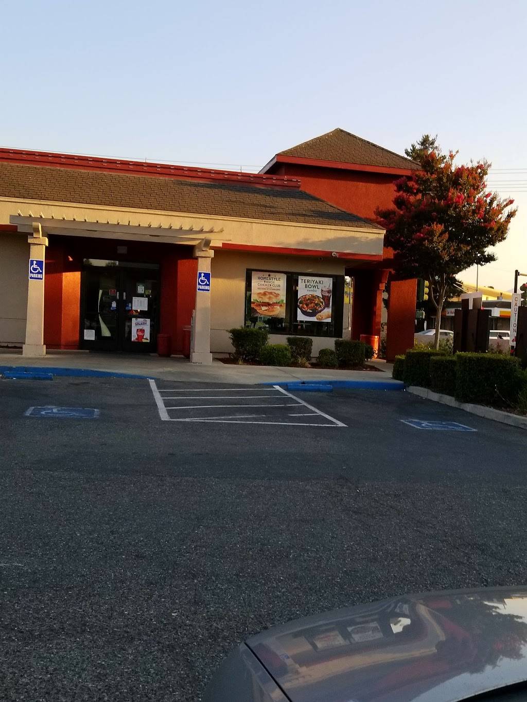 Jack in the Box | 3465 Homestead Rd, Santa Clara, CA 95051, USA | Phone: (408) 599-0306