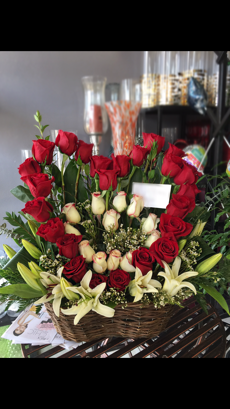 Vivid Flowers | 817 W Pioneer Pkwy #110, Grand Prairie, TX 75051, USA | Phone: (972) 602-6922