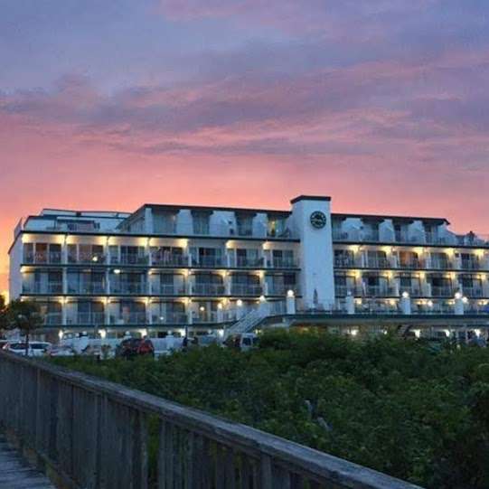 Waters Edge Ocean Resort | 5600 Beach Ave, Wildwood Crest, NJ 08260, USA | Phone: (609) 522-9440