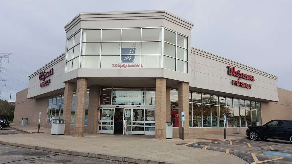 Walgreens | 1701 N Buffalo Grove Rd, Buffalo Grove, IL 60089, USA | Phone: (847) 955-9361