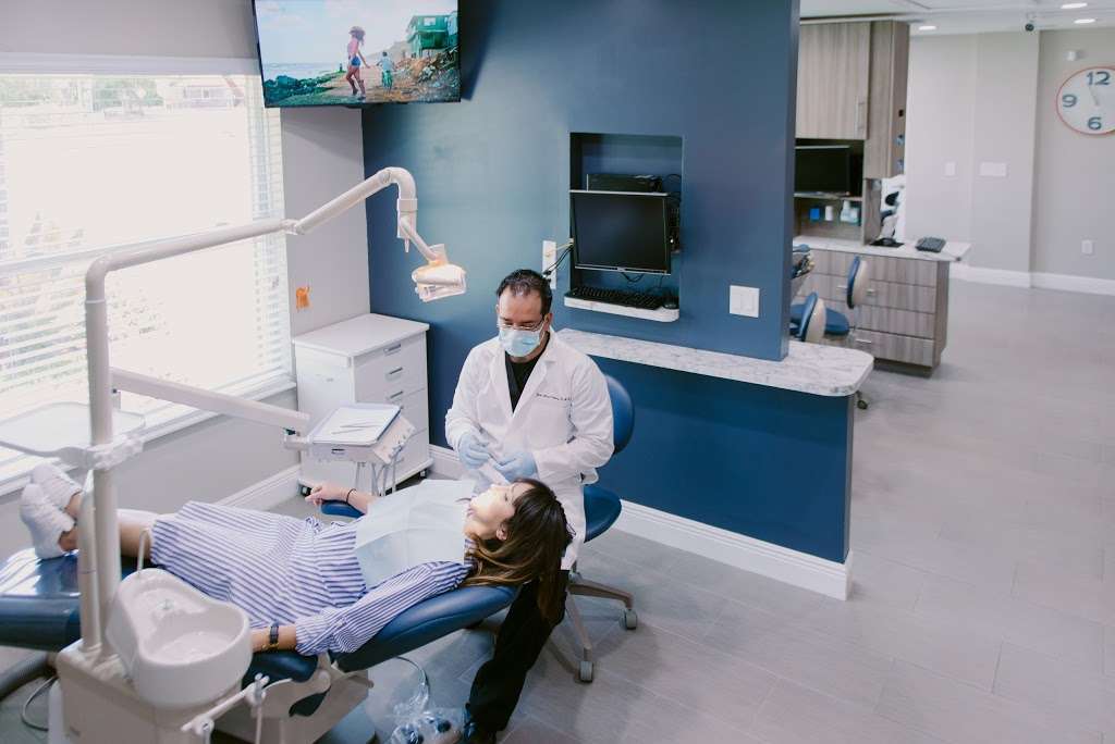 Family Dental Center- Palm Springs,Fl | 2763 S Congress Ave, Palm Springs, FL 33461 | Phone: (561) 429-4645