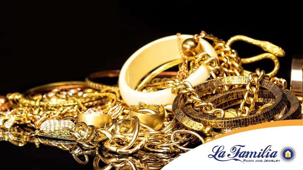 La Familia Pawn and Jewelry | 2368 W Oak Ridge Rd, Orlando, FL 32809 | Phone: (407) 855-0464