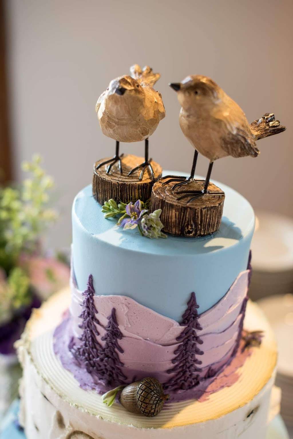 Colorado Rose Cake Company | 3303 Harmony Ct, Berthoud, CO 80513, USA | Phone: (303) 651-1440