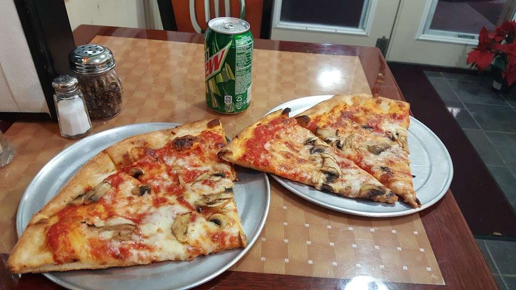 Rosies Pizzeria | 441 Fishkill Ave, Beacon, NY 12508 | Phone: (845) 202-7722