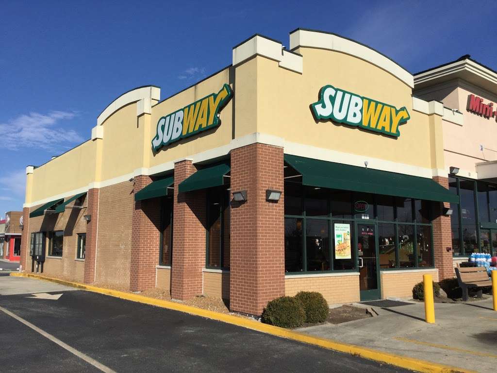 Subway Restaurants | 2120 E King St, Franklin, IN 46131 | Phone: (317) 668-3192