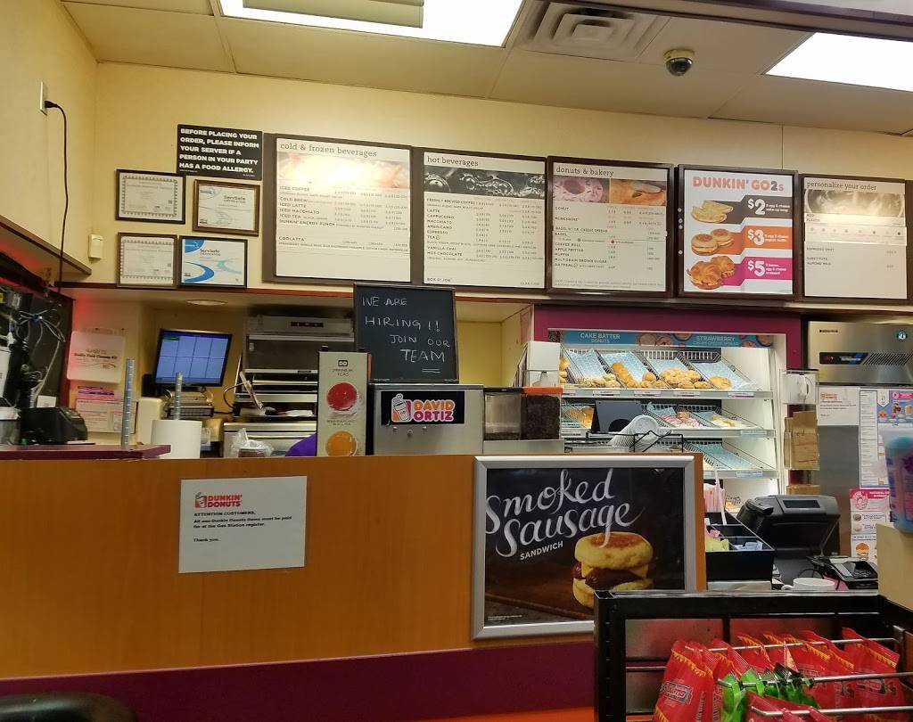 Dunkin | Gulf Gas Station, 379 Alewife Brook Pkwy, Somerville, MA 02144, USA | Phone: (617) 718-0383