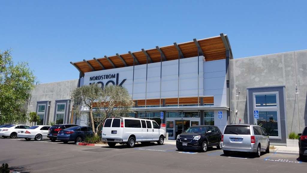 Nordstrom Rack Long Beach Exchange | 4260 E Carson St, Long Beach, CA 90808, USA | Phone: (562) 249-6747