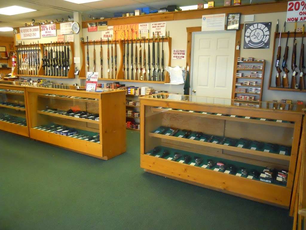 Guns Galore Inc | 2440 US-92, Lakeland, FL 33801, USA | Phone: (863) 666-2744
