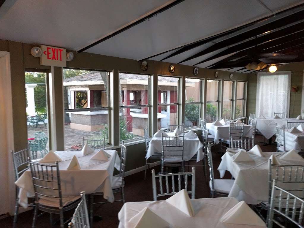 Villa Capri Restaurant | 3713 NASA Road 1, Seabrook, TX 77586, USA | Phone: (281) 326-2373
