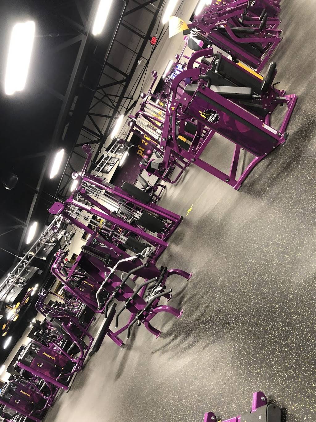 Planet Fitness | 2401 W 7th St W, St Paul, MN 55116, USA | Phone: (651) 447-2294