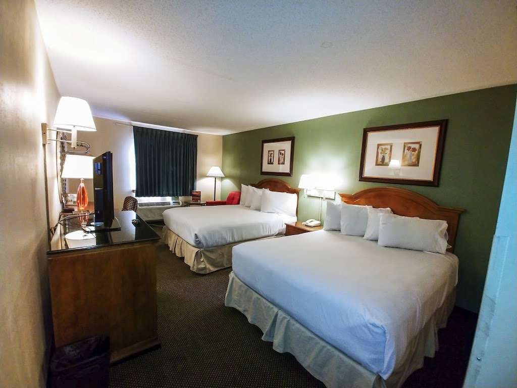 Lancaster Budget Host Inn | 2140 Lincoln Hwy E, Lancaster, PA 17602, USA | Phone: (717) 397-1900