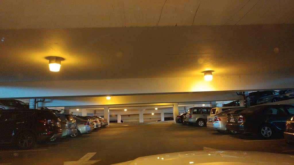 New Carrollton Garage | 4280 Garden City Dr, New Carrollton, MD 20784, USA | Phone: (301) 459-1673