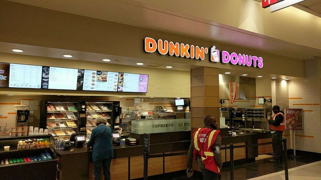 Dunkin Donuts | D12, Parking, PHL, Philadelphia, PA 19153, USA