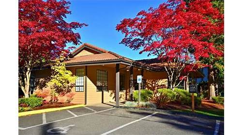 Woodlake Apartments | 11400 NE 132nd St, Kirkland, WA 98034, USA | Phone: (425) 821-8412