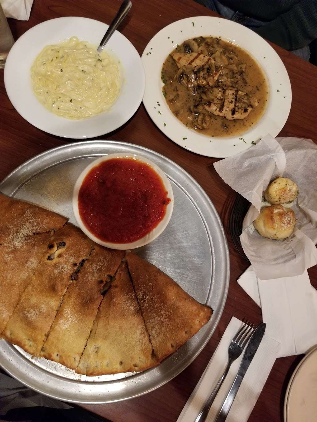 Marcos Italian Restaurant | 805 England St, Ashland, VA 23005, USA | Phone: (804) 299-3454