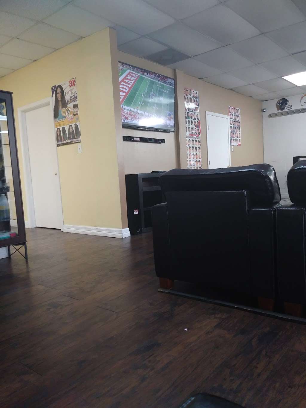 Klassic Kutz Houston | 8389 Almeda Rd suite j, Houston, TX 77054 | Phone: (713) 440-0721