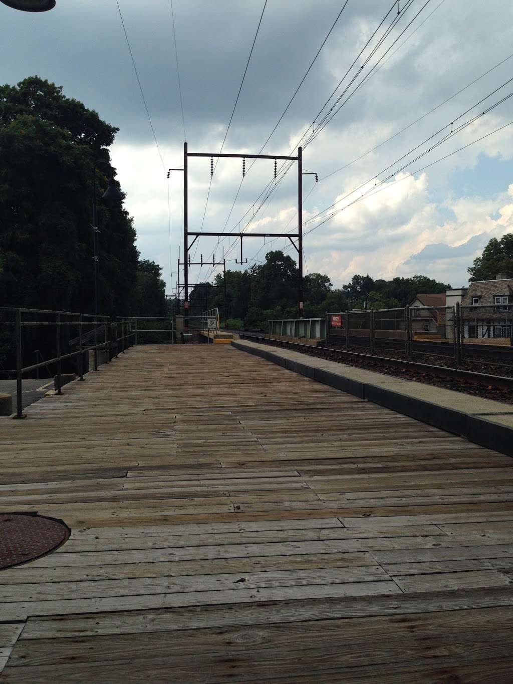 Elkins Park Train Station Parking Lot | 400 Harrison Ave, Elkins Park, PA 19027, USA | Phone: (215) 580-6887