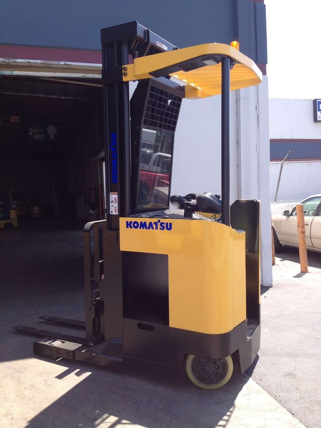 Komatsu Forklift | 20434 S Susana Rd, Long Beach, CA 90810, USA | Phone: (310) 631-5438