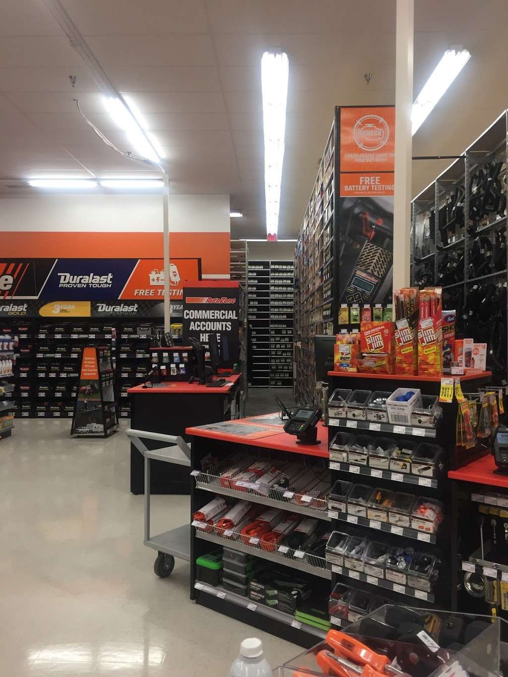 AutoZone Auto Parts | 3180 N 124th St, Wauwatosa, WI 53222, USA | Phone: (414) 290-7460