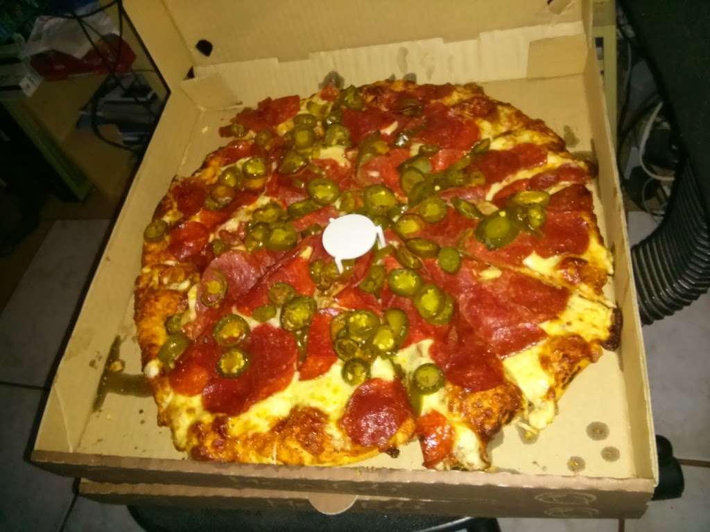 Me-n-Eds Pizza Parlor | 4115 Paramount Blvd, Lakewood, CA 90712, USA | Phone: (562) 421-8908