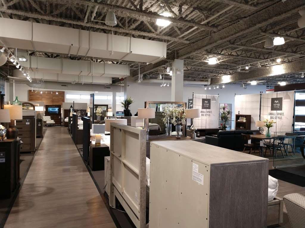 Value City Furniture | 2536 N Elston Ave, Chicago, IL 60647, USA | Phone: (872) 210-3042