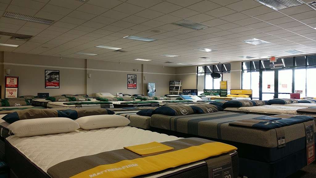 Mattress Firm Clearance | 2300 Deer Creek Commerce Ln Ste 100, Davenport, FL 33837, USA | Phone: (863) 420-8428