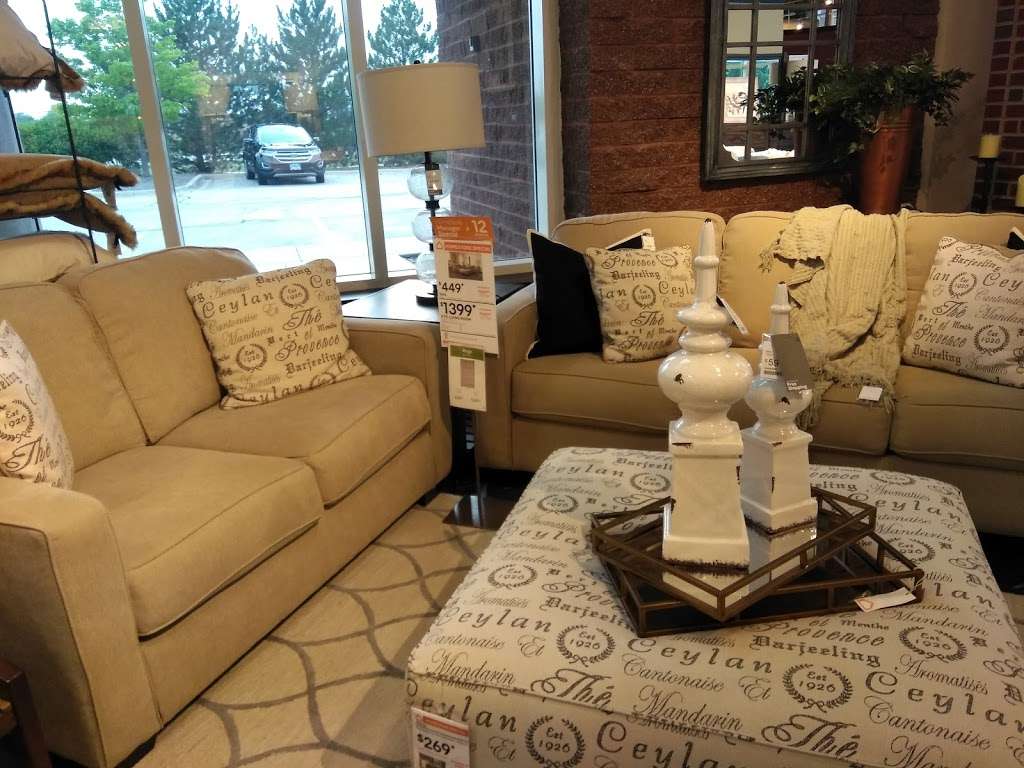 Ashley HomeStore | 1584 IL-59, Naperville, IL 60564, USA | Phone: (630) 369-3001