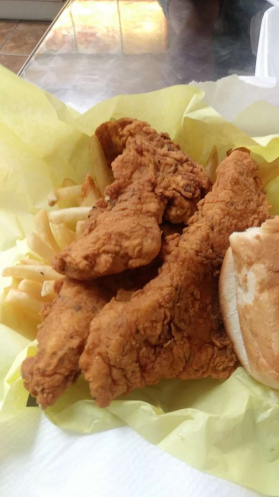 Louisiana Fried Chicken | 901 E Artesia Blvd, Long Beach, CA 90805, USA | Phone: (562) 428-1071