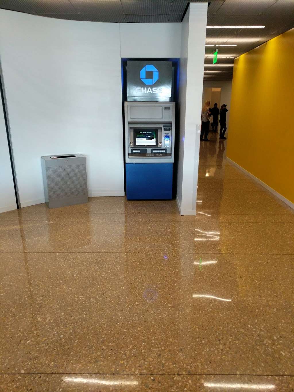 Chase ATM | 2201 N Field St, Dallas, TX 75201, USA | Phone: (800) 935-9935