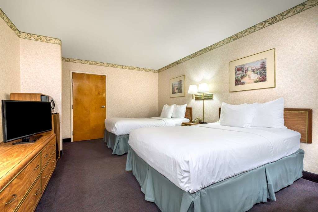 Days Inn by Wyndham Vineland | 1001 W Landis Ave, Vineland, NJ 08360 | Phone: (856) 696-5000