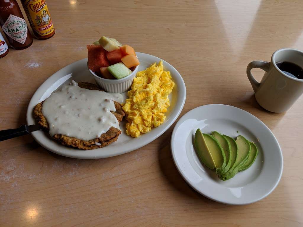 Hunnys Cafe | 31253 Riverside Dr, Lake Elsinore, CA 92530, USA | Phone: (951) 245-4548