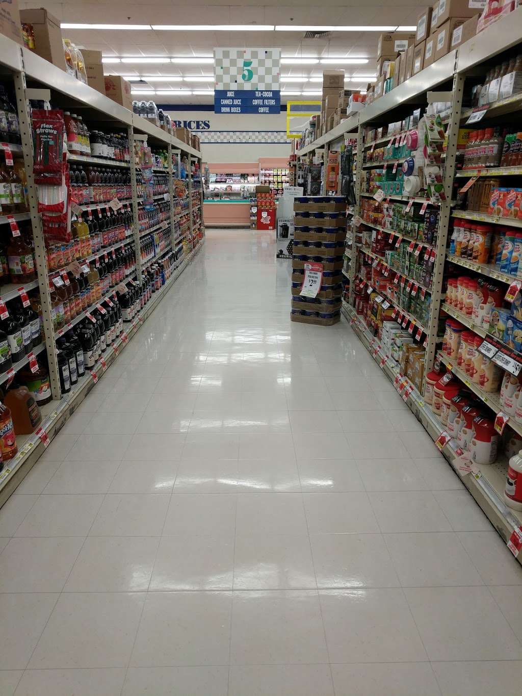 Redners Warehouse Markets | 2000 N Township Blvd, Pittston, PA 18640, USA | Phone: (570) 603-9803