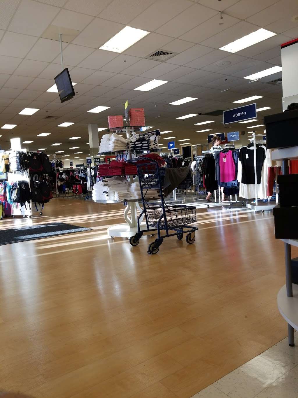 Marshalls | 90 Pleasant Valley Rd, Methuen, MA 01844, USA | Phone: (978) 975-0440