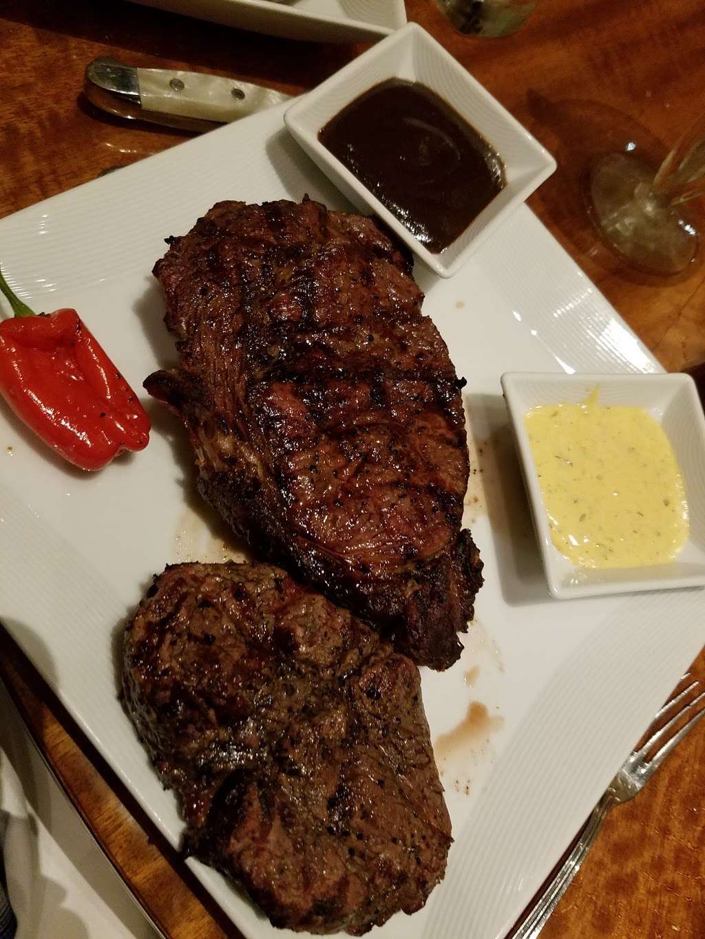 Final Cut Steakhouse | 777 Hollywood Blvd, Joliet, IL 60436, USA | Phone: (888) 436-7737