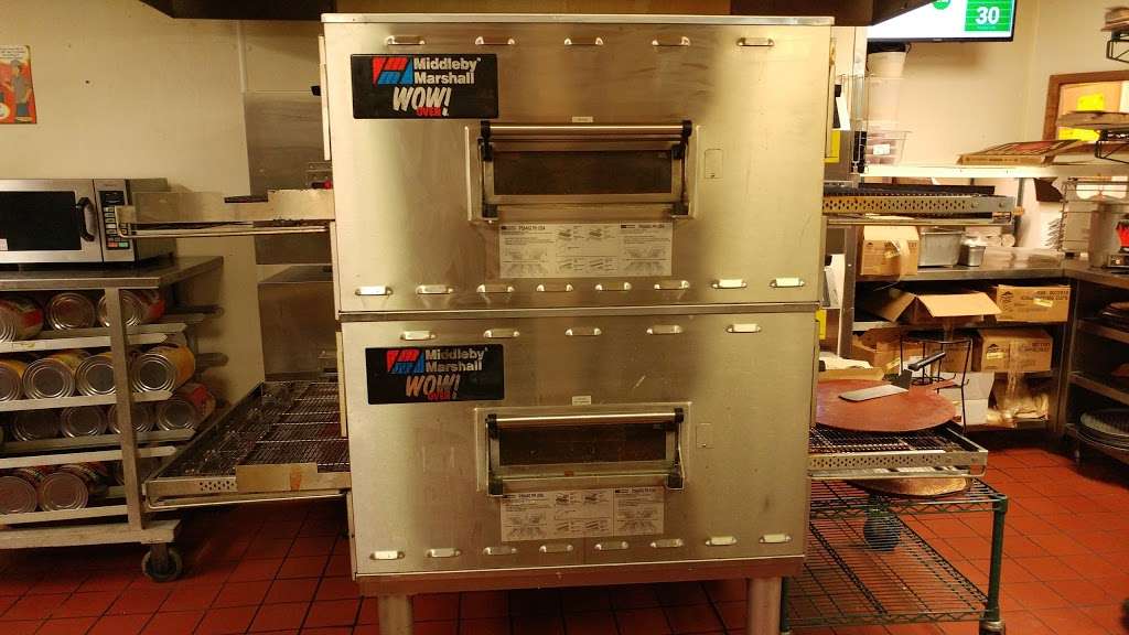 Pizza Hut | 7099 S, IN-67, Pendleton, IN 46064, USA | Phone: (765) 778-7555