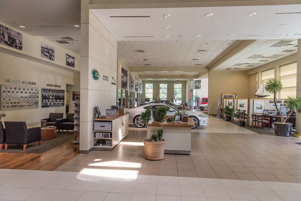 Land Rover Houston North | 18205 Interstate 45 N, Houston, TX 77090, USA | Phone: (855) 703-4345