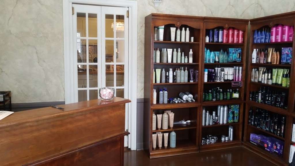 Exclusives Salon & Spa | 8933 Southeastern Ave, Indianapolis, IN 46239 | Phone: (317) 862-5599