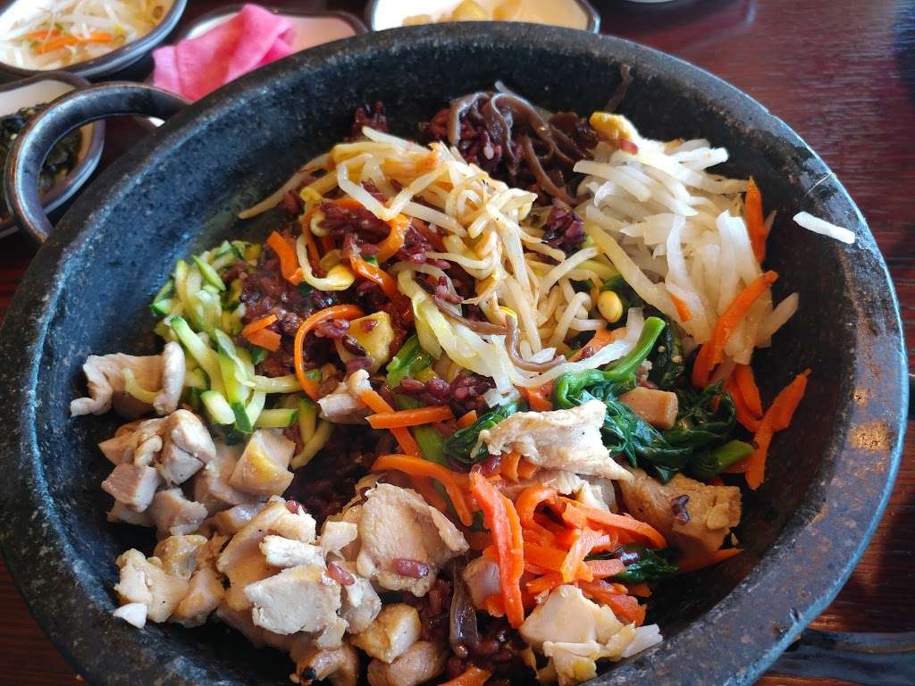 Hot Stone Korean Kitchen | 2190 N Texas St, Fairfield, CA 94533, USA | Phone: (707) 422-1000