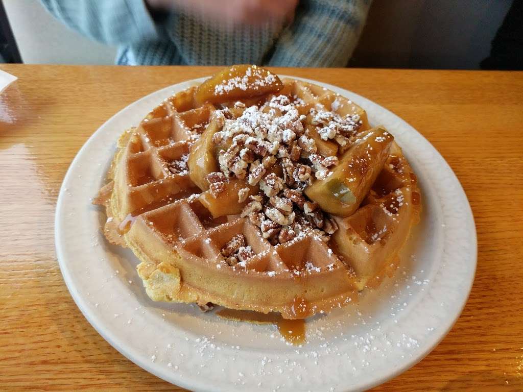 Crispy Waffle | 564 Brook Forest Ave, Shorewood, IL 60404 | Phone: (815) 744-0356