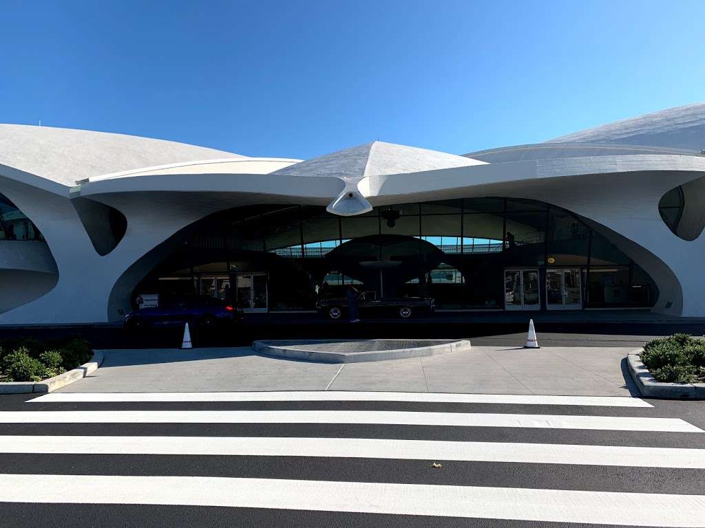 Departures Foodhall | JFK Airport, Jamaica, NY 11430, USA