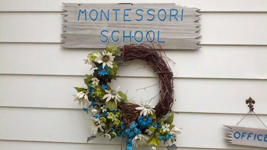 Montessori School of Long Grove | 1115 Robert Parker Coffin Rd, Long Grove, IL 60047 | Phone: (847) 634-0430