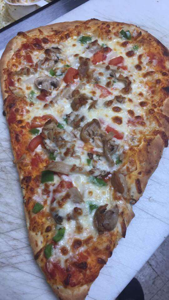 Wilsons Pizza & Grill | 1801 Quindaro Blvd, Kansas City, KS 66104, USA | Phone: (913) 621-4066
