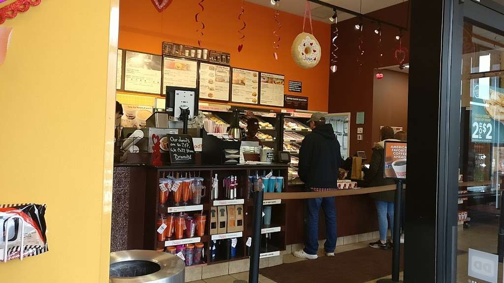 Dunkin Donuts | 2560 E 146th St, Carmel, IN 46033 | Phone: (317) 844-4830