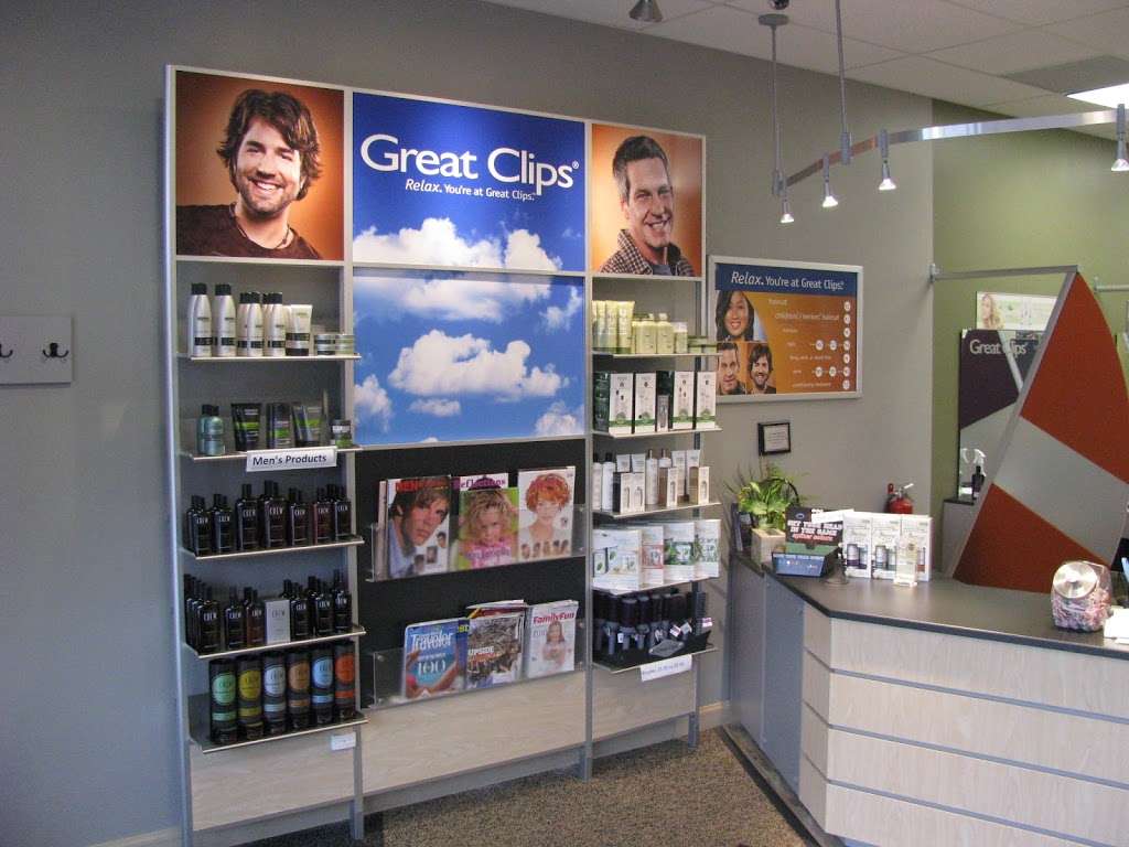 Great Clips | 2355 Oregon Pike, Lancaster, PA 17601, USA | Phone: (717) 569-2949